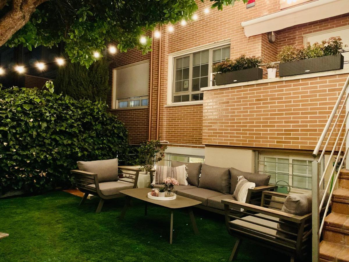 Appartement Loft De Estilo Industrial Con Jardin Y Garaje Privados